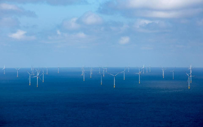 Wartość morskich inwestycji w energetyce wiatrowej w Europie podwoiła się w 2015 r. do 13,3, mld eur