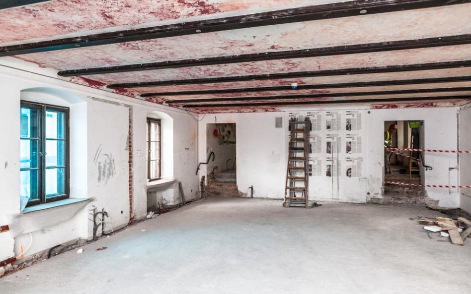 W tym pomieszczeniu powstanie specjalny magazyn do przechowywania historycznych druków i dokumentów