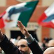 Salut rzymski wykonywany publicznie – nierzadki widok w dzisiejszej Italii