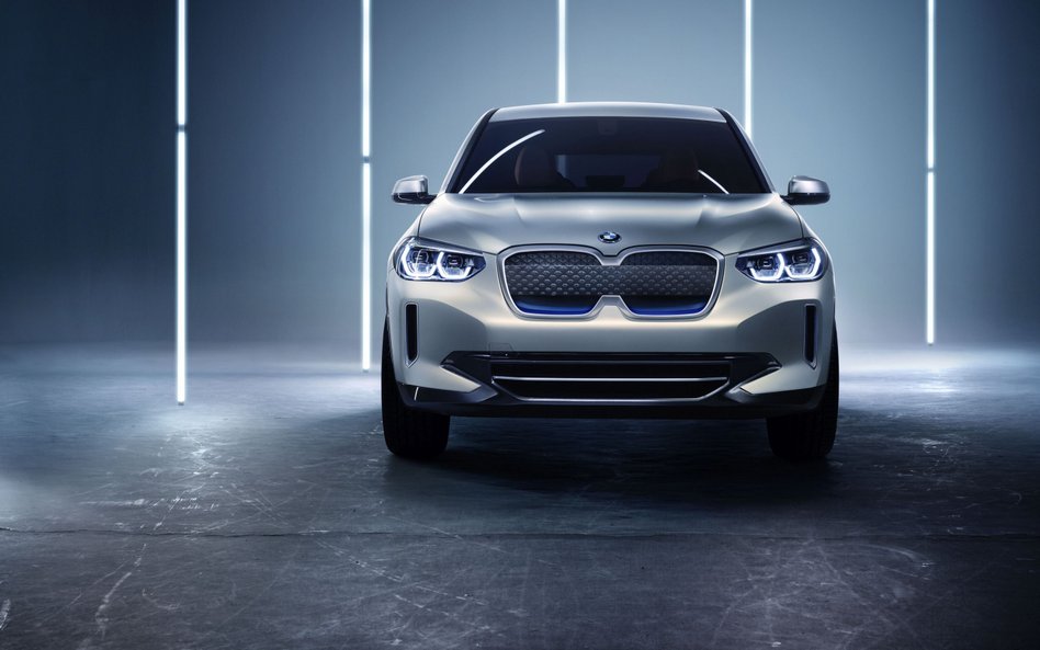 BMW iX3: Jeden z dwunastu