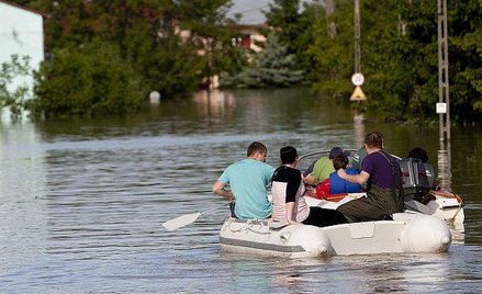 Gmina nic nie dostanie za drogi zalewane podczas powodzi