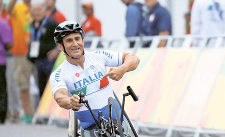 Alex Zanardi po wypadku w 2001 r. wrócił do sportu i zdobył cztery złote medale na igrzyskach parali