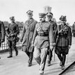 Po zamachu majowym Józef Piłsudski został przez sejmową lewicę i centrum wybrany na prezydenta. Godn