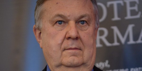 Polish Tennis Commentator Karol Stopa Dies of Heart Attack