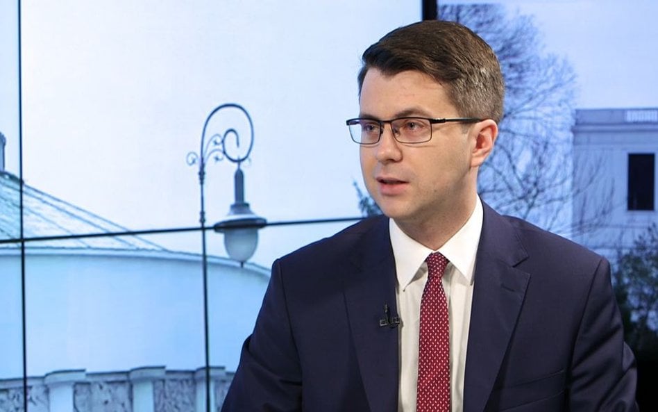 "Demobilizujące nieco". Rzecznik rządu o poparciu dla PiS