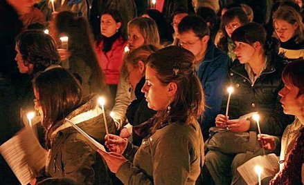 Czuwanie modlitewne w Poznaniu z udziałem przeora wspólnoty z Taize brata Aloisa w kwietniu 2008 r.
