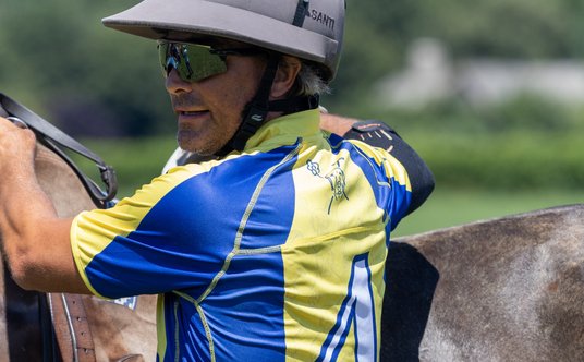 Santiago Novillo Astrada grał w ponad 20 krajach na całym świecie w najbardziej prestiżowych turnie