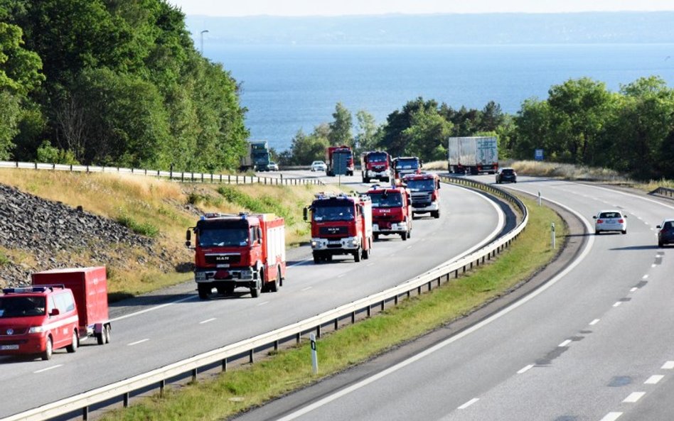 Strażacy walczą z pożarami. Szwedzi dziękują Polakom