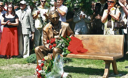 Andrzej Łapicki o pomnikach aktorów