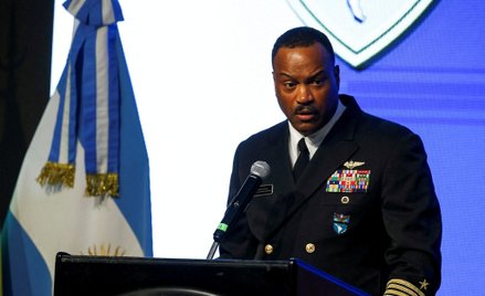 Admirał Alvin Holsey