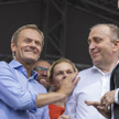 Milczenie Donalda Tuska można tłumaczyć tym, że chce on, aby teraz całą odpowiedzialność za wynik wy