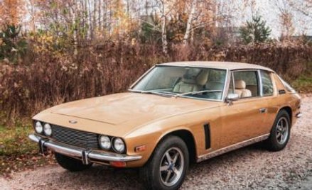 Wóz prezentuje się bardzo interesująco, a przy tym jest ogromnie rzadki. Ta wersja Jensena Intercept