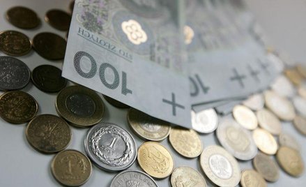 Rezerwy na złe kredyty wciąż psują wyniki