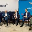 Uczestnicy debaty: Michał Niewiadomski, „Rzeczpospolita”; prof. Jerzy Stępień, prezes Trybunału Kons