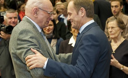 PO nie zawaha się "użyć Bartoszewskiego"