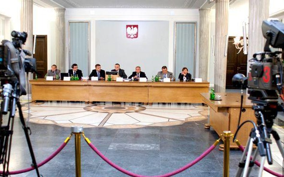 Komisja badająca aferę hazardową