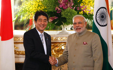 Japonia inwestuje w Indiach