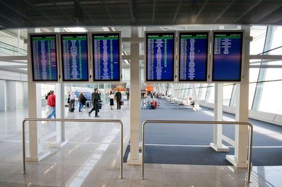 Zdecydowana większość osób korzystających ze stołecznego lotniska wybiera loty międzynarodowe.