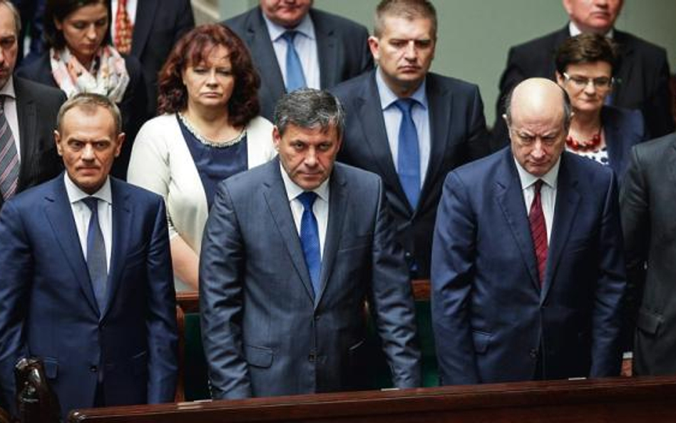 Posłowie PO nie chcą historycznych debat na sali plenarnej. Na zdjęciu: sejmowe ławy rządowe 12 lipc