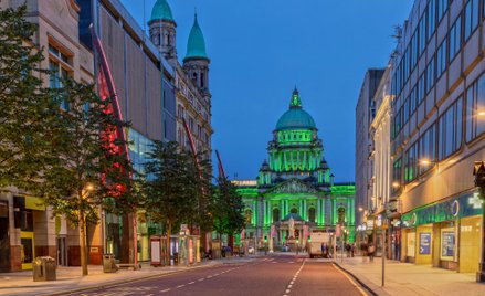Nowa umowa o statusie Irlandii Północnej możliwa do świąt
