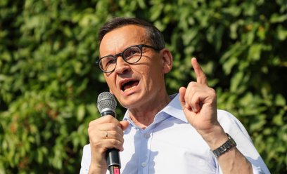 Podział w PiS i zapowiedziane przez Mateusza Morawieckiego utworzenie nowej partii wcale nie osłabia