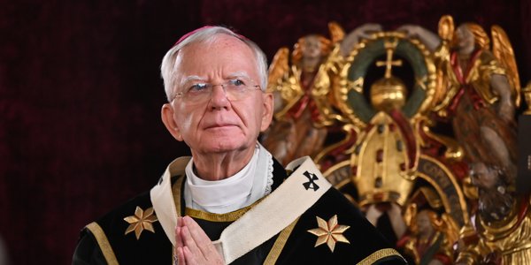 Pożegnanie Marka Jędraszewskiego z kurią krakowską. Papież wskazał następcę