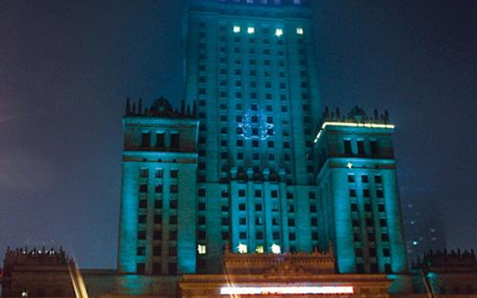 Nowa iluminacja Pałacu Kultury za 2,2 mln zł