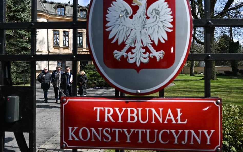 Sędziowie TK: Maciej Taborowski (2L), Krystian Markiewicz (2P), Magdalena Bentkowska (P) i Marcin Dz