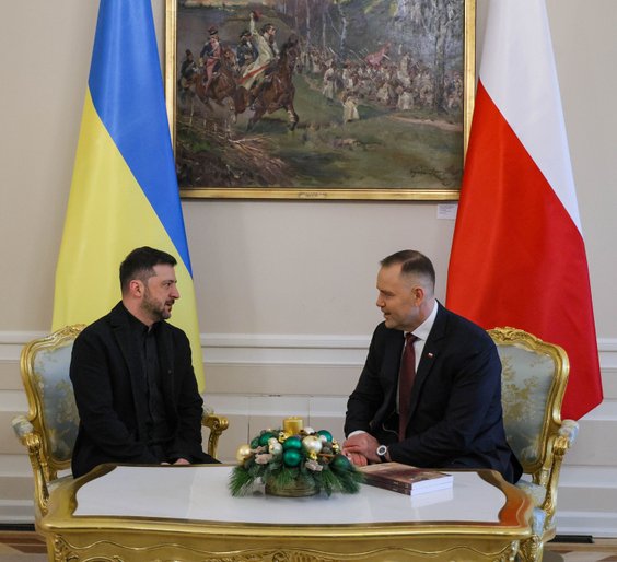 Prezydent Karol Nawrocki oraz prezydent Ukrainy Wołodymyr Zełenski podczas spotkania w Pałacu Prezyd