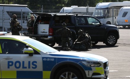 Szwecja: Dwóch strażników więziennych wziętych za zakładników. Porywacze zażądali pizzy