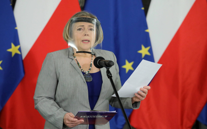 Posłanka Lewicy Wanda Nowicka podczas konferencji prasowej w Sejmie