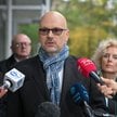 Maciej Berek (C) po złożeniu ślubowania w Sejmie.