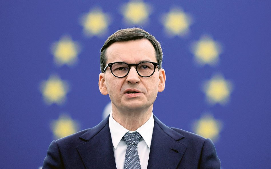 Mateusz Morawiecki (na zdjęciu podczas wtorkowej debaty w Parlamencie Europejskim) musi mieć świadom