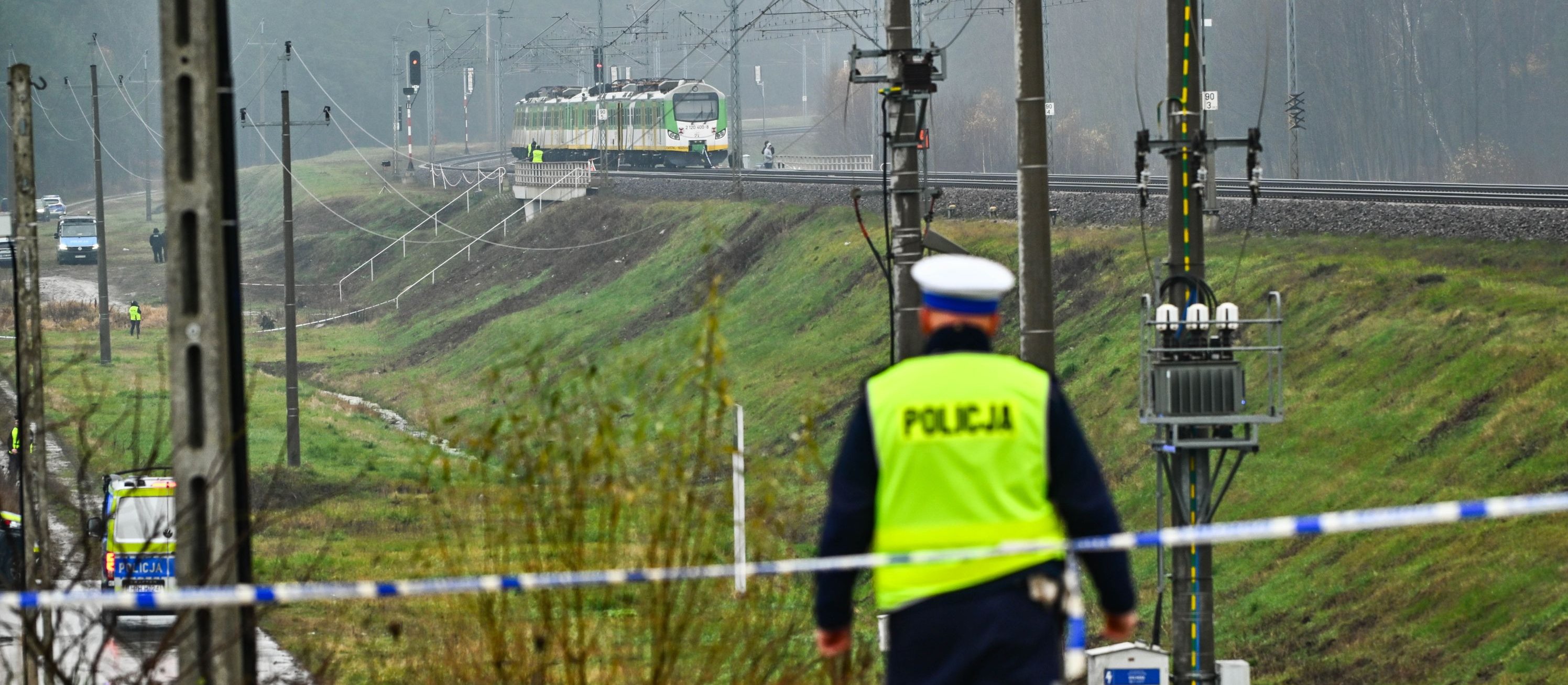 Akt dywersji na kolei. Co wiadomo? Minister: Doszło do odpalenia ładunku wybuchowego