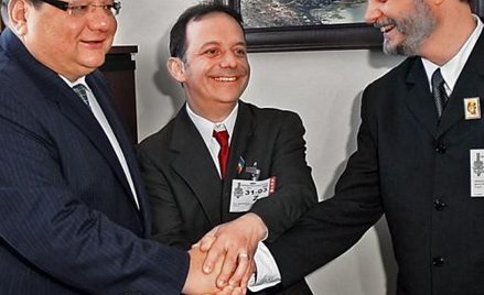 Brendan Fay i Thomas Moulton z posłem Ryszardem Kaliszem