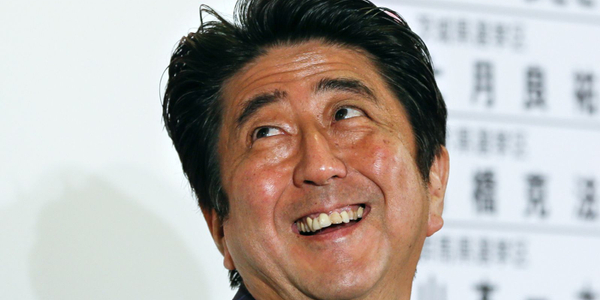 Ambasador Japonii: Abe był najbardziej znanym politykiem japońskim na świecie
