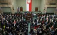 Sondaż: Kto stworzy większość w Sejmie? Decydujące mogą być Konfederacje