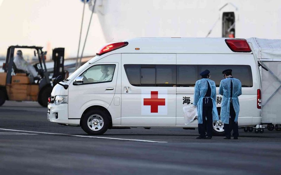 W Japonii będą leczyć koronawirusa tak, jak leczą HIV