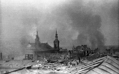 Pisarka i dziennikarka, autorka m.in. „Stacji Muranów”, biografii „Lachert i Szanajca. Architekci aw