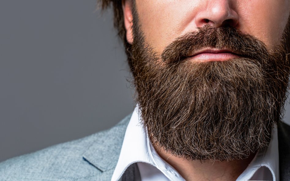 Mężczyźni z brodą bardziej podobają się starszym kobietom, wynika z najnowszych badań