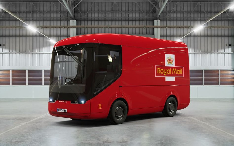 Brytyjski pojazd elektryczny w sierpniu 2017 r. trafił do Royal Mail. Firma kupiła dziewięć aut zapr