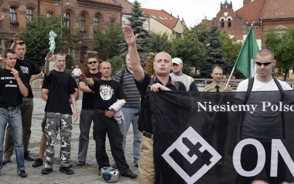 Obóz Narodowo-Radykalny organizuje manifestację "POLexit"