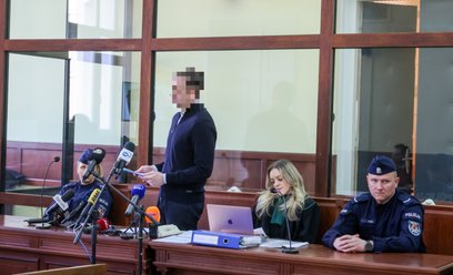 Oskarżony Sebastian M. oraz jego pełnomocniczka mec. Katarzyna Hebda podczas rozprawy w Sądzie Rejon