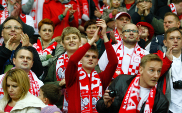 Kiedy na polskie stadiony wrócą kibice? "Na początek 999 osób"