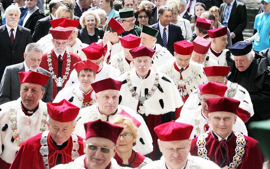 Ministerstwo Sprawiedliwości pozwie profesorów Uniwersytetu Jagiellońskiego. Zarzuca im kłamstwo