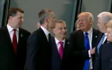 Szczyt NATO: Donald Trump "przestawił" premiera Czarnogóry