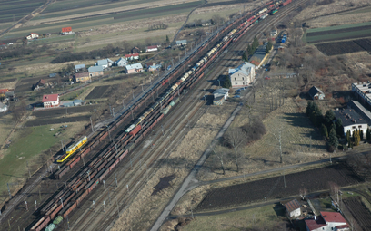 Kolejowa polsko-ukraińska spółka szybciej wywiezie zboże z Ukrainy
