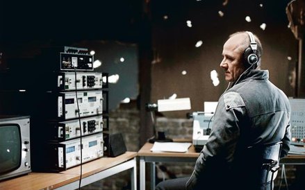 W "Życiu na podsłuchu” Floriana Henckel von Donnersmarcka fukcjonariusz komunistycznych służb inwigi