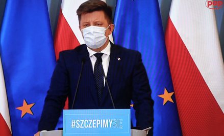 Koronawirus. Miliony złotych dla gmin, nagrody dla zaszczepionych - rząd promuje szczepienia