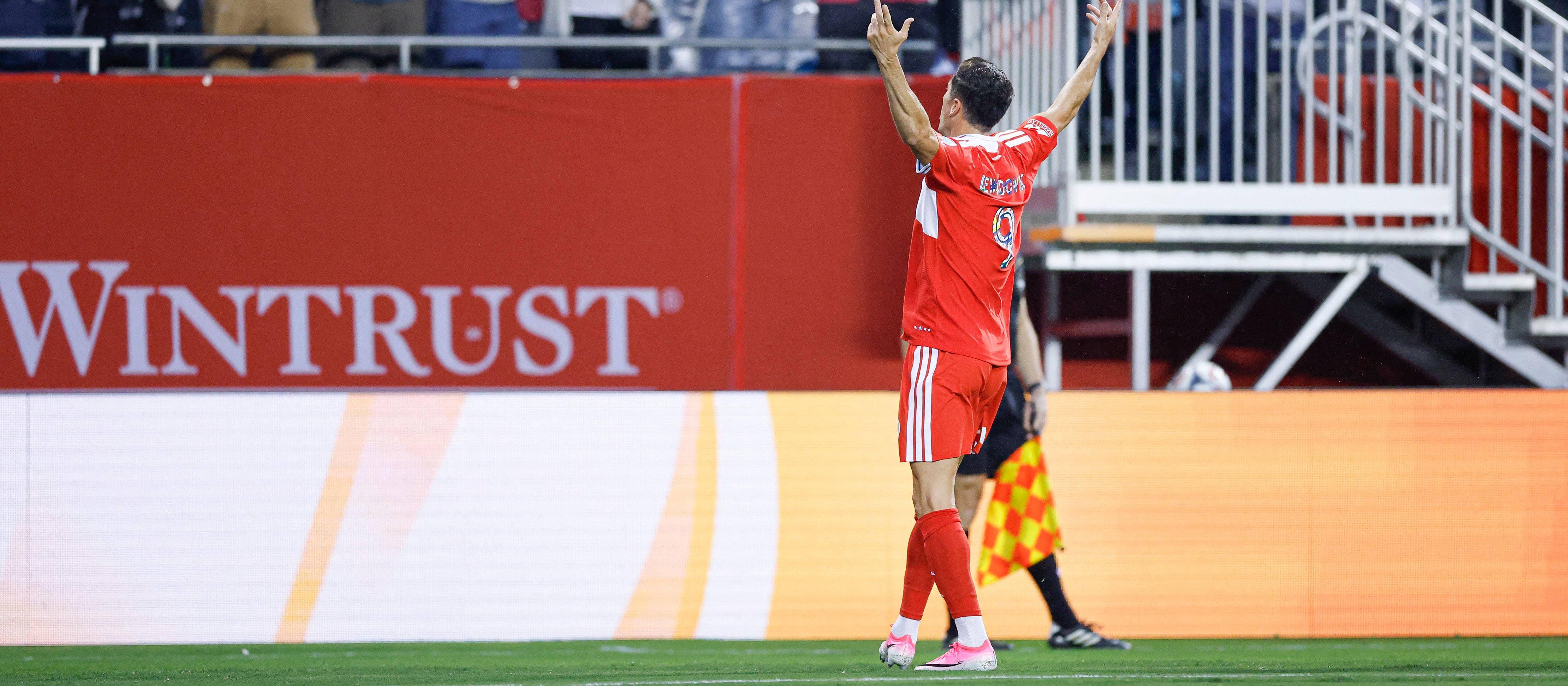 Strażak Robert już zachwyca. Pierwsze bramki i pierwsze zwycięstwo w Chicago Fire